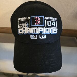 NEW Boston Red Sox New Ear 2004 World Series baseball cap.